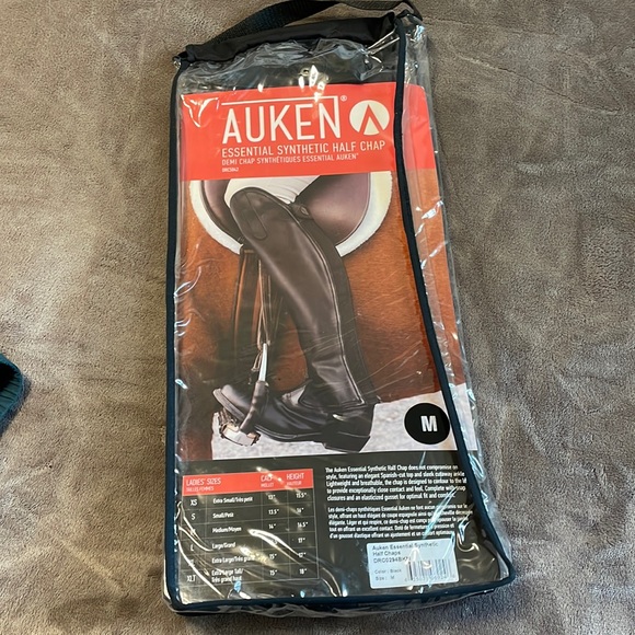 Auken Essential Synthetic Half Chap - Picture 1 of 3